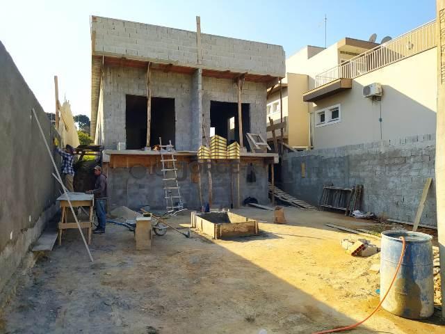 Casa à venda com 3 quartos, 200m² - Foto 2