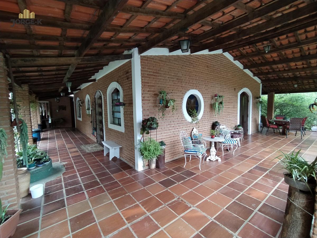 Chácara à venda com 4 quartos, 1740m² - Foto 3