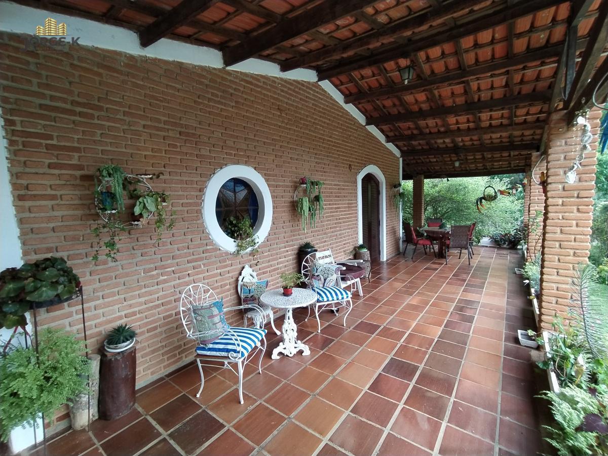 Chácara à venda com 4 quartos, 1740m² - Foto 4