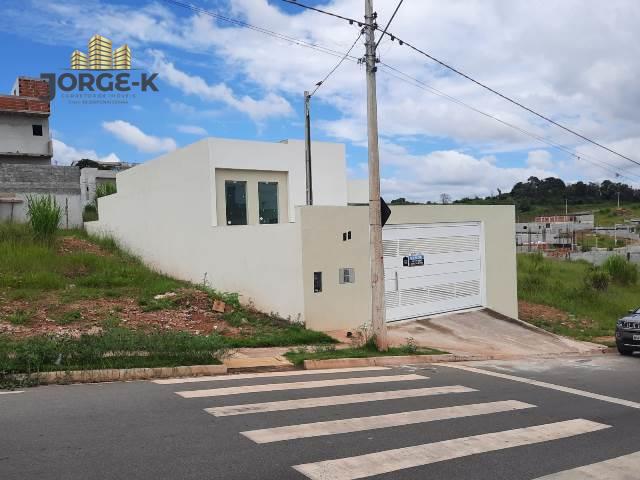 Casa à venda com 3 quartos, 212m² - Foto 2