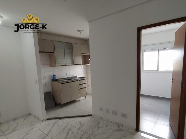 Apartamento à venda com 2 quartos, 36m² - Foto 8