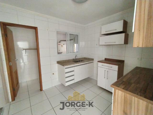 Apartamento à venda com 3 quartos, 88m² - Foto 4