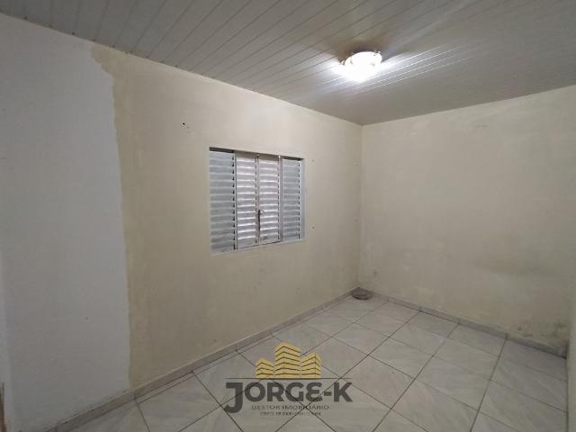 Casa para alugar com 2 quartos, 300m² - Foto 8