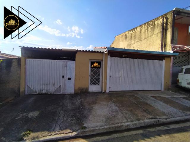 Casa à venda com 2 quartos, 300m² - Foto 1